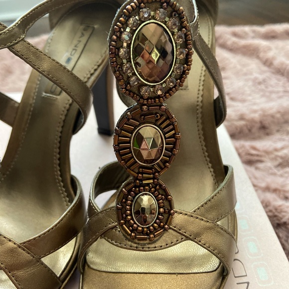 Brand New with Box Bronze Bandolino Strappy heels - Picture 5 of 6